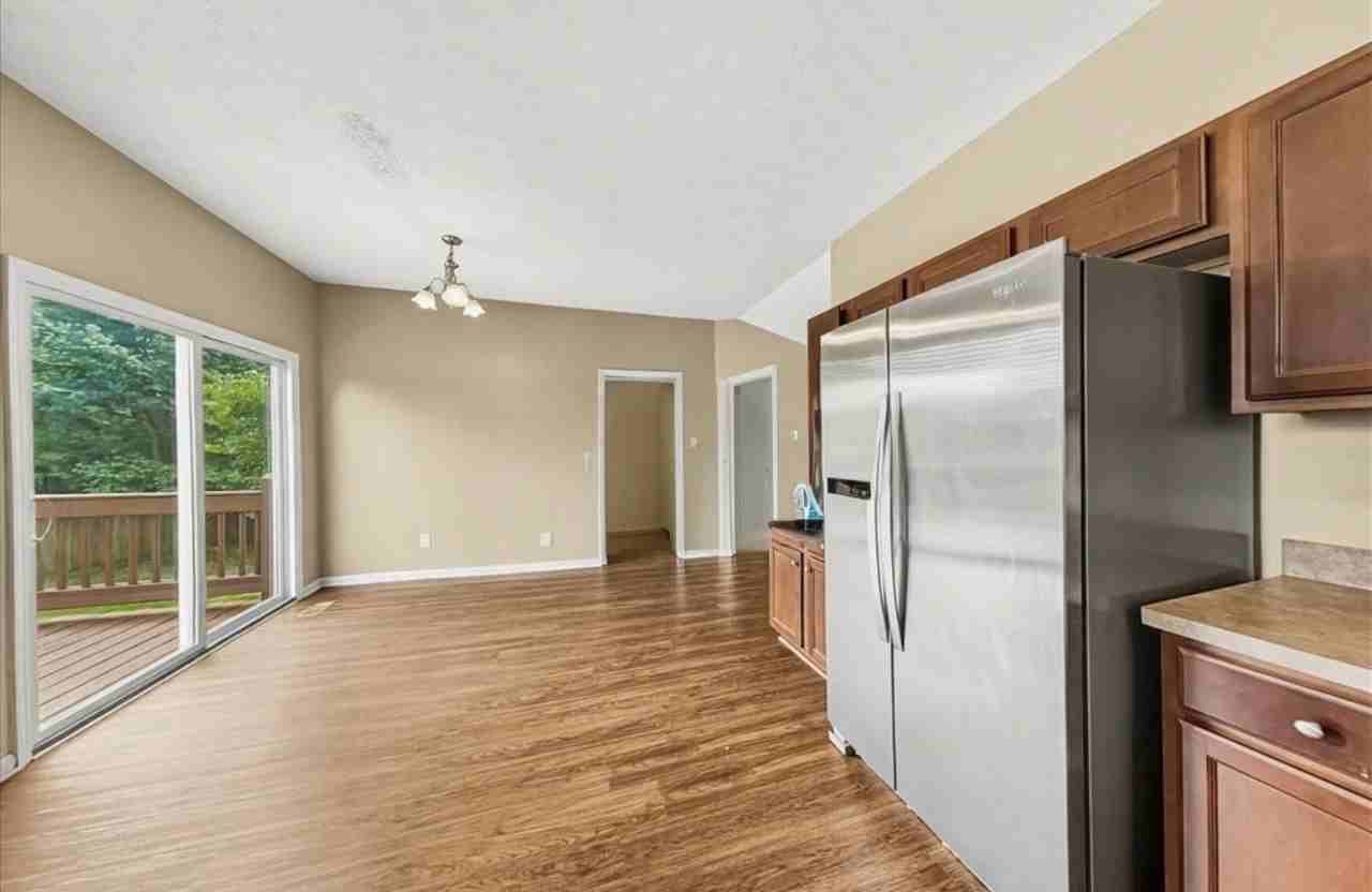 102 Porter Ct