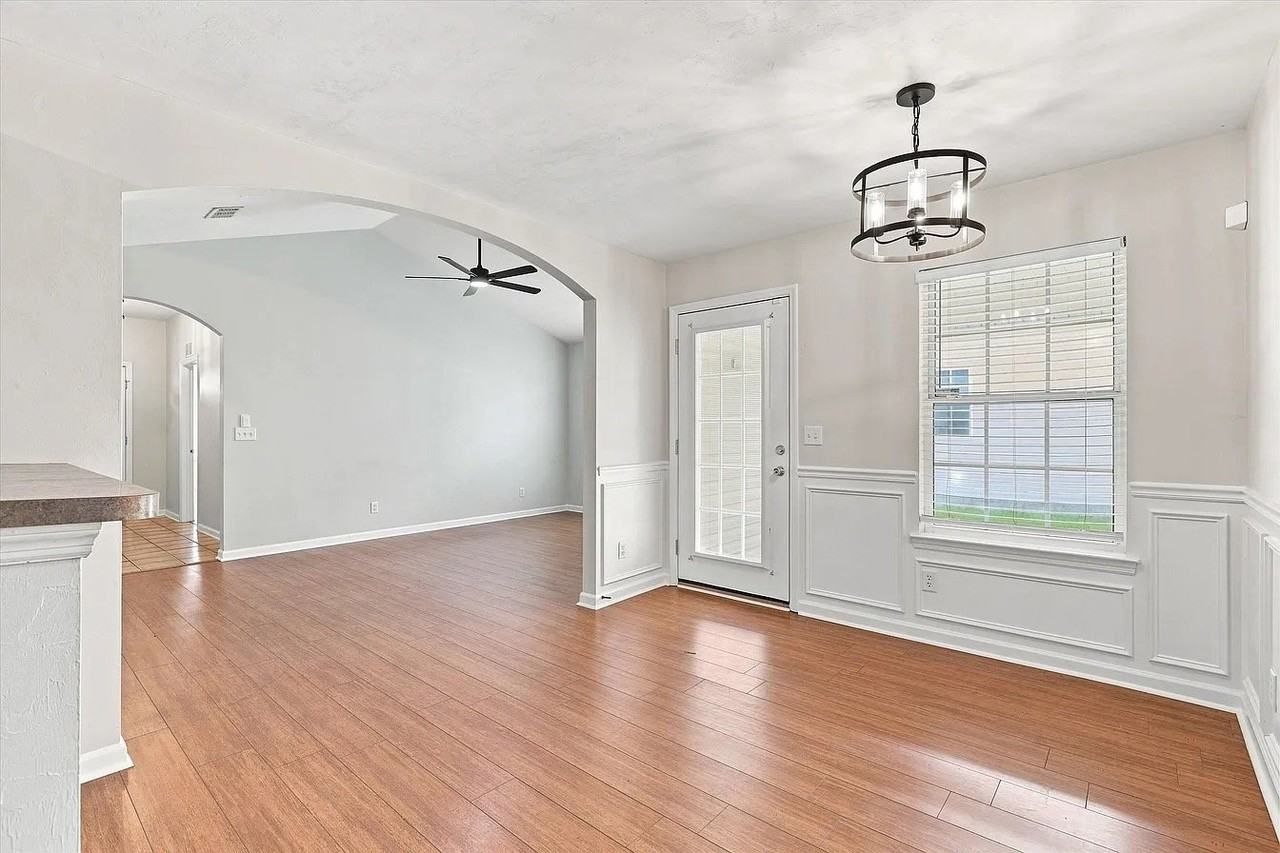 937 Saddle Creek Run - Photo 2 of 16