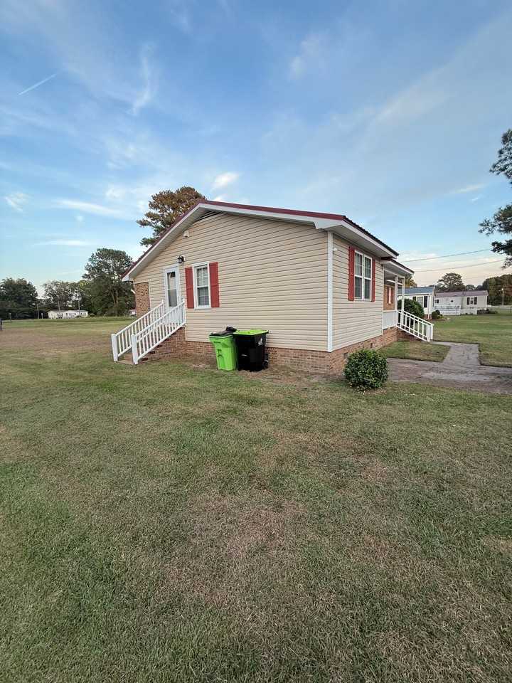 247 Tucker St - Photo 3 of 20
