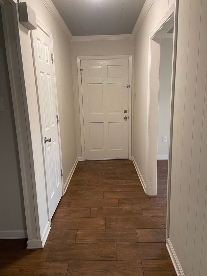 101 Green Lawn Pl - Photo 2 of 25