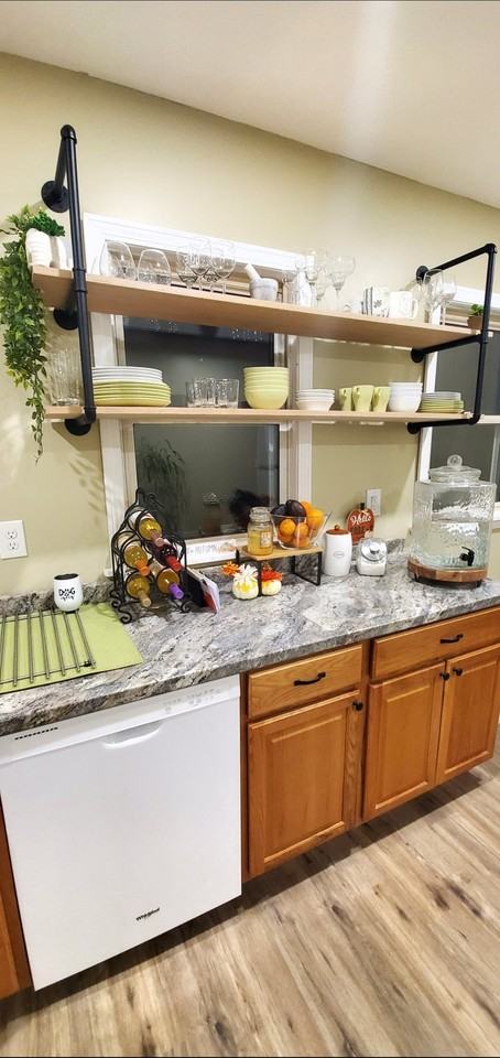 000 Cushing Ave #2 - Photo 3 of 11