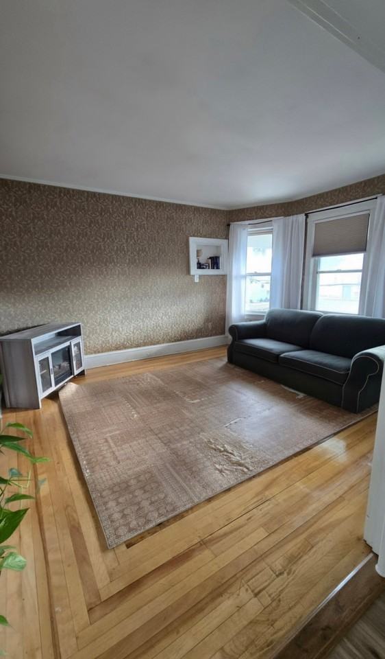 000 Cushing Ave #2 - Photo 6 of 11