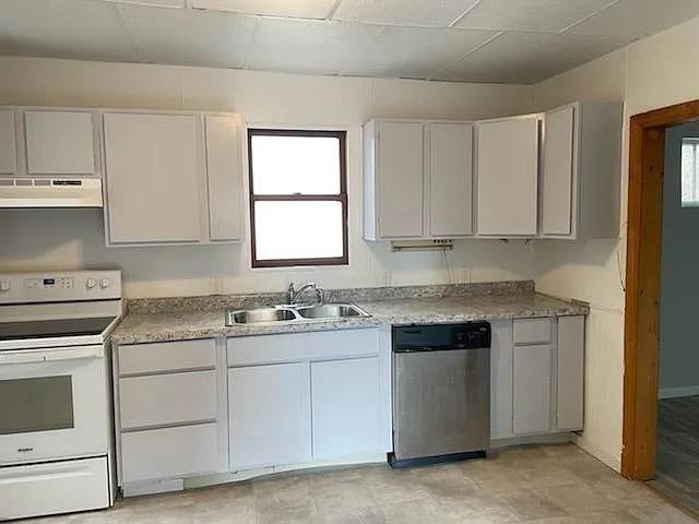 3401 Vernon St - Photo 4 of 19