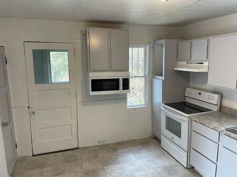 3401 Vernon St - Photo 5 of 19