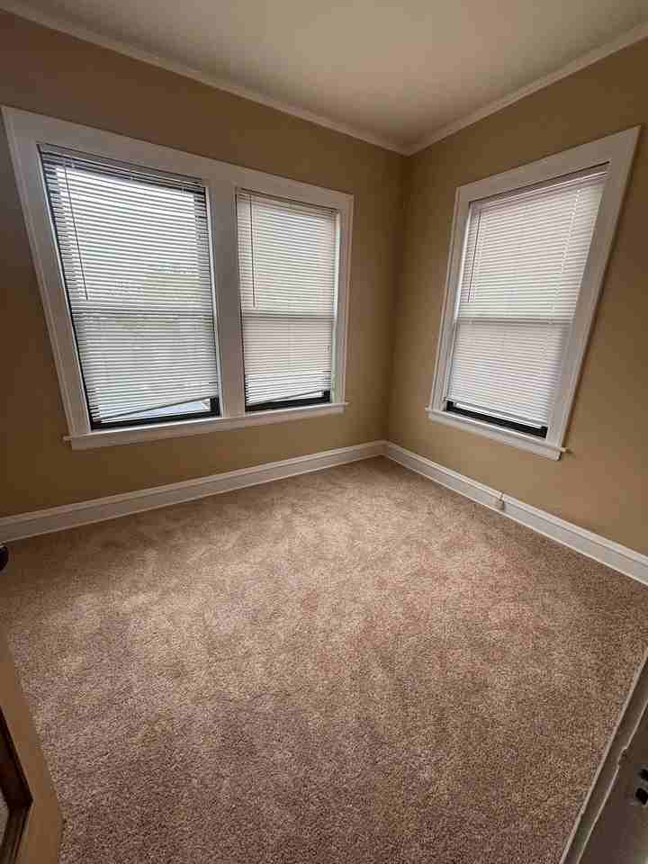 5536 W Cornelia Ave #2 - Photo 4 of 10