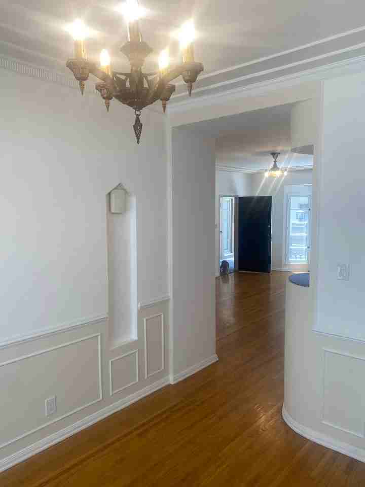 648 S Burnside Ave #650 - Photo 7 of 17