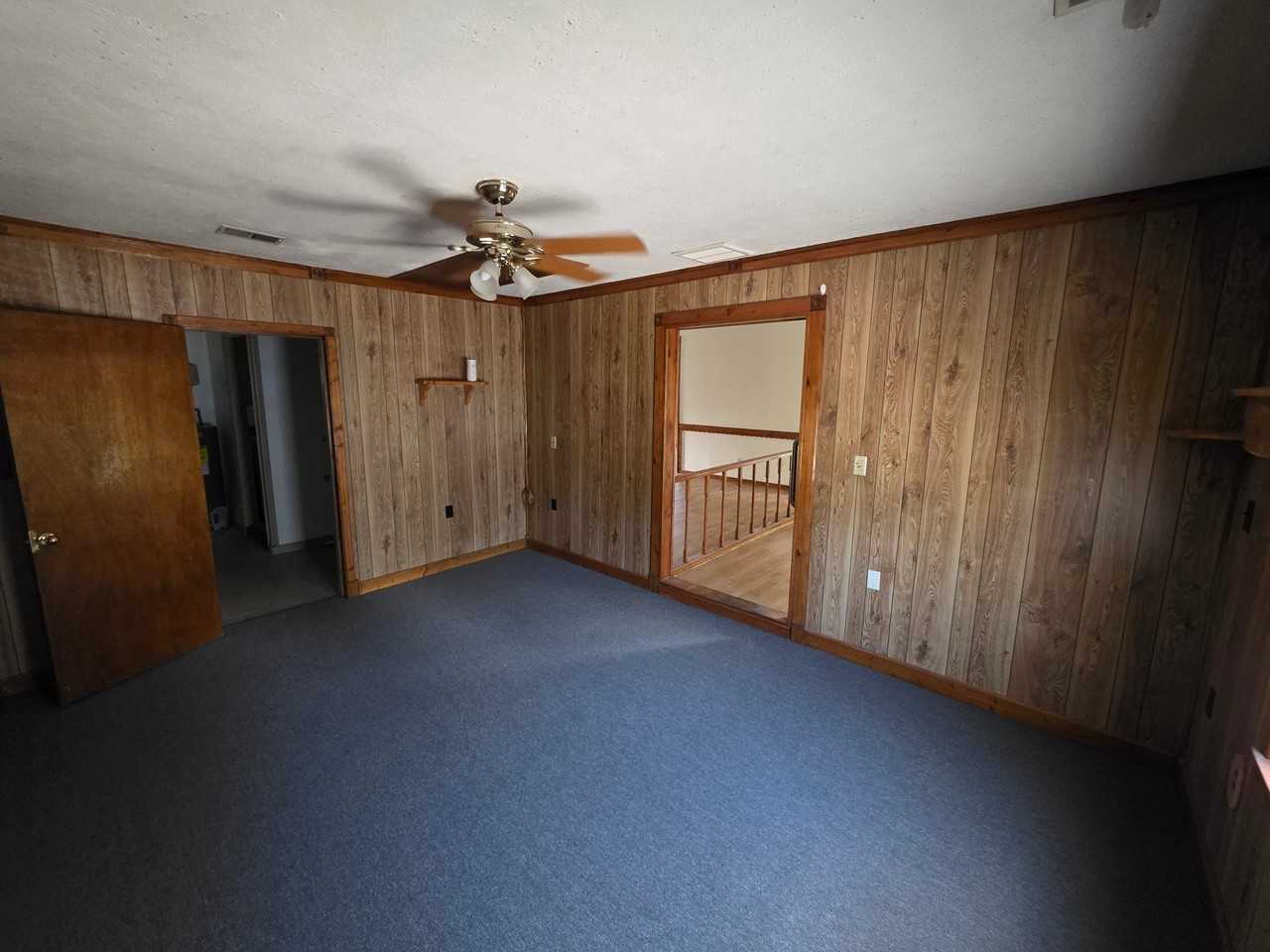 209 Arrowhead Dr - Photo 5 of 13