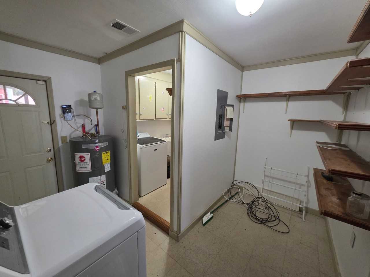 209 Arrowhead Dr - Photo 6 of 13