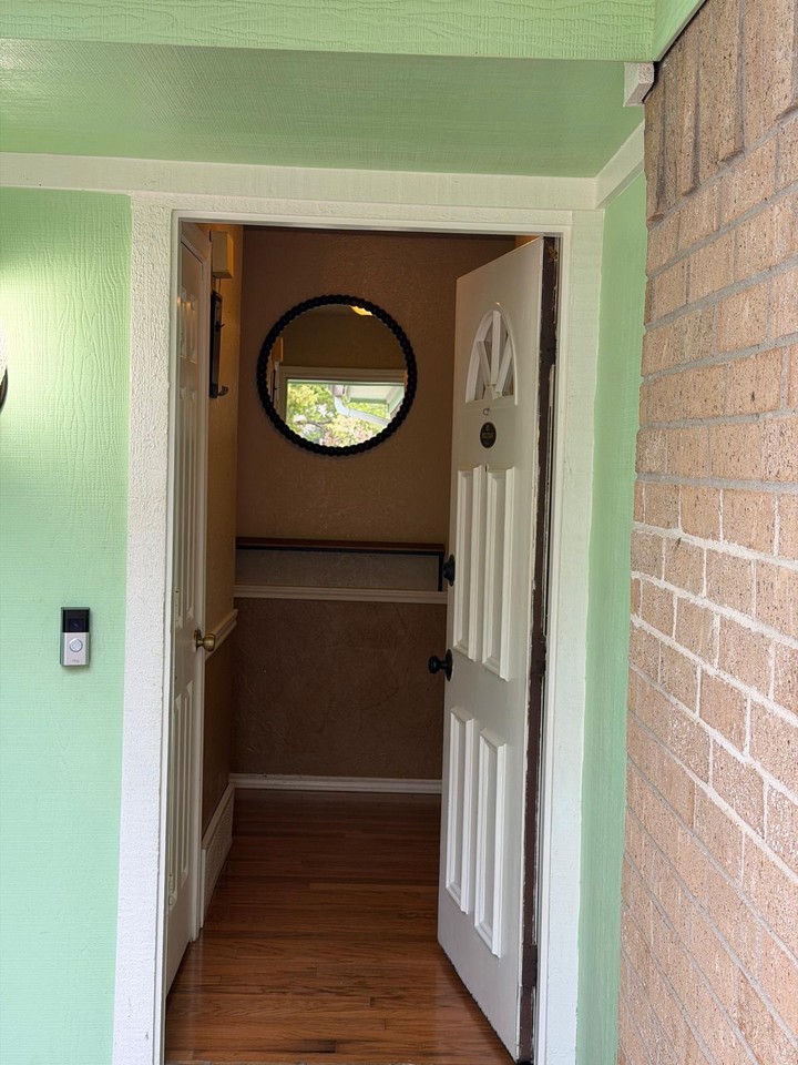 934 Flagstone Dr - Photo 3 of 19