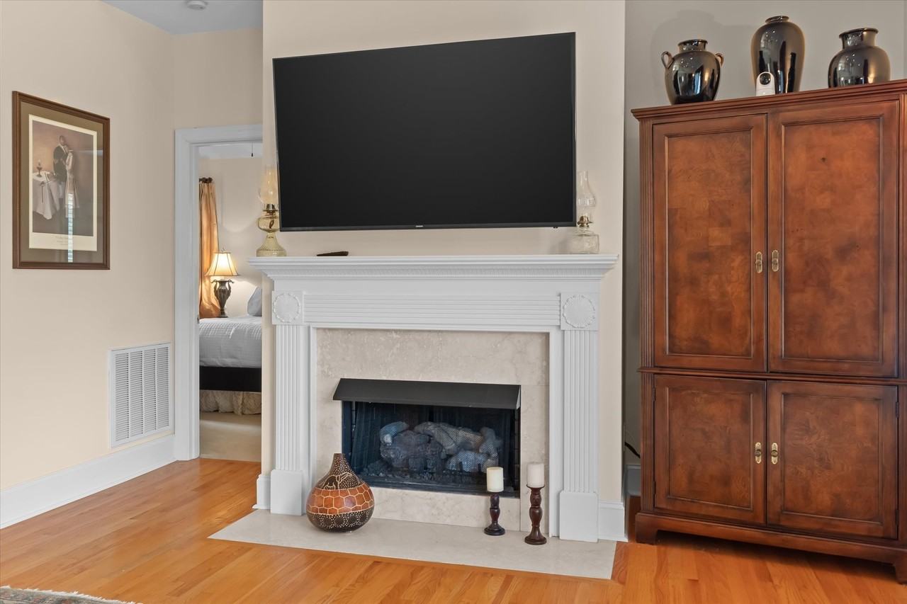 18319 John Connor Rd - Photo 5 of 20