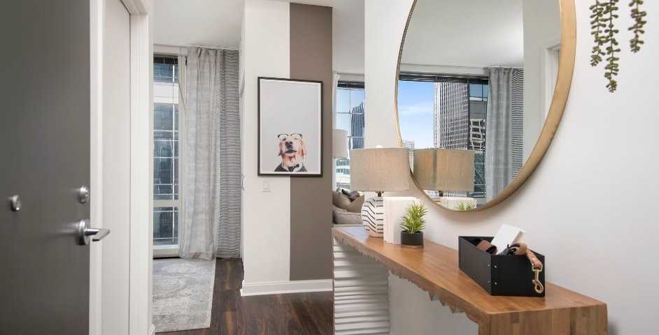 107 W Wacker Dr - Photo 3 of 15
