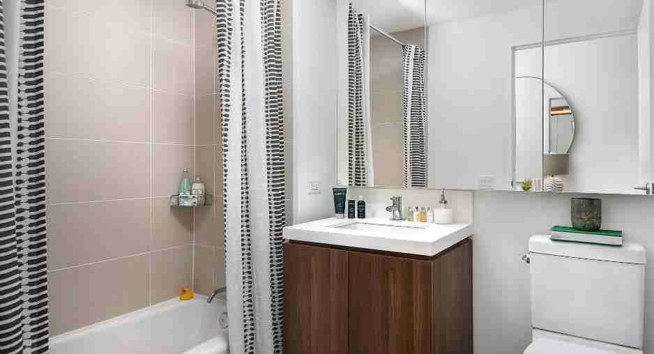 107 W Wacker Dr - Photo 7 of 15