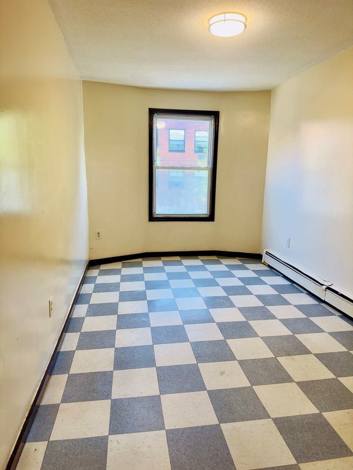 109 Garden St #2 - Photo 6 of 11