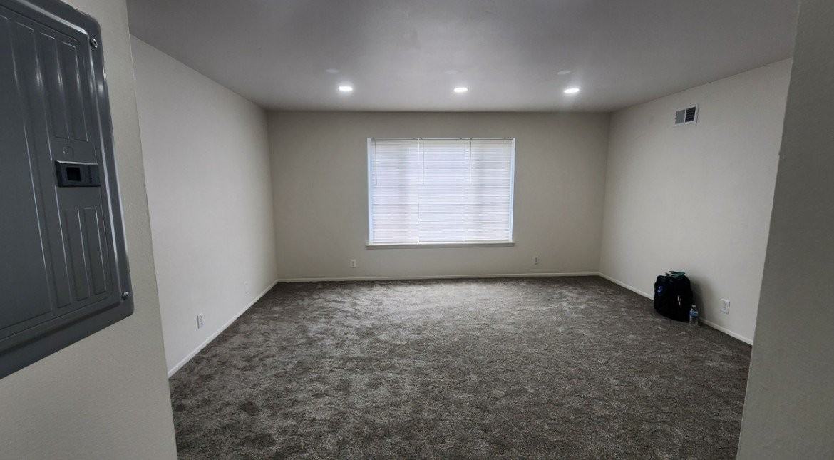 25341 Shiawassee Cir #201 - Photo 6 of 19