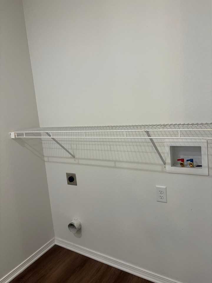 501 Dallas St Sw #8A - Photo 2 of 8