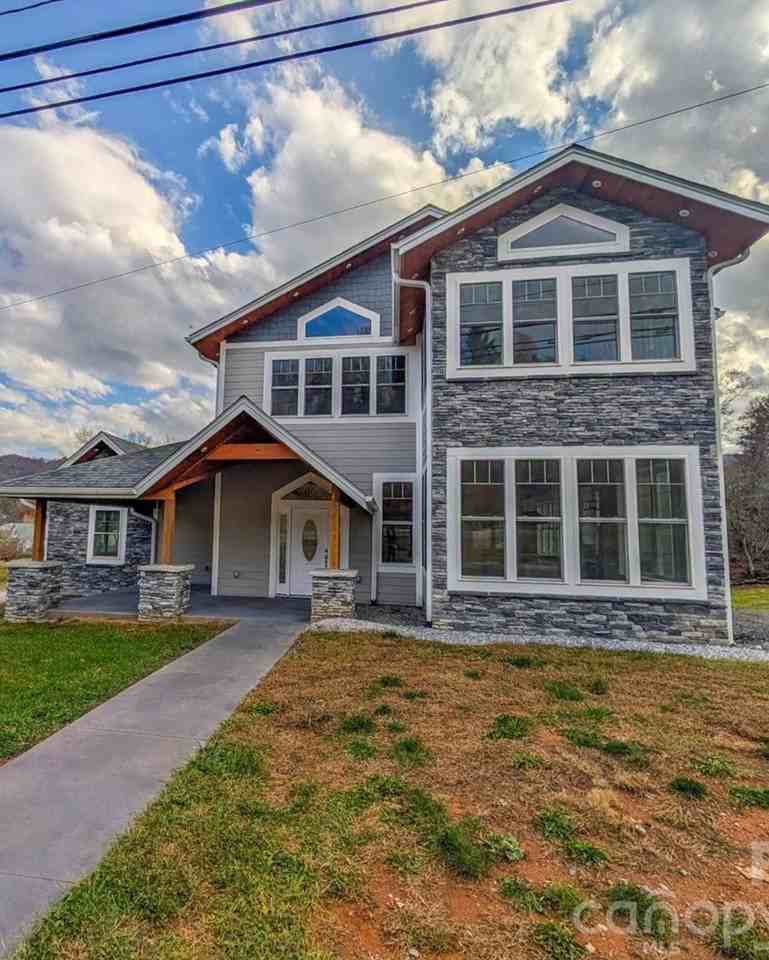 7854 19E Burnsville Nc - Photo 2 of 20