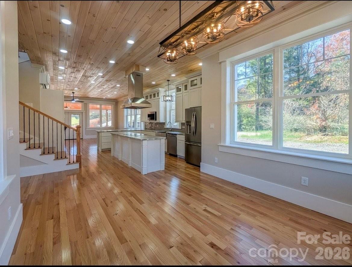 7854 19E Burnsville Nc - Photo 6 of 20