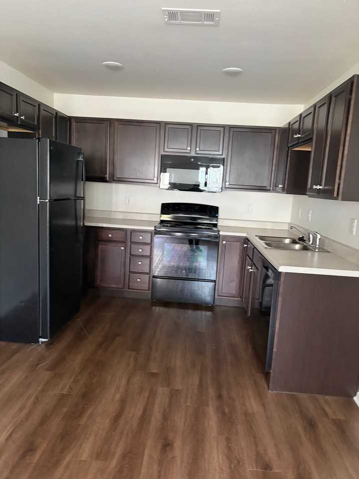 501 Dallas St Sw #4A - Photo 5 of 8