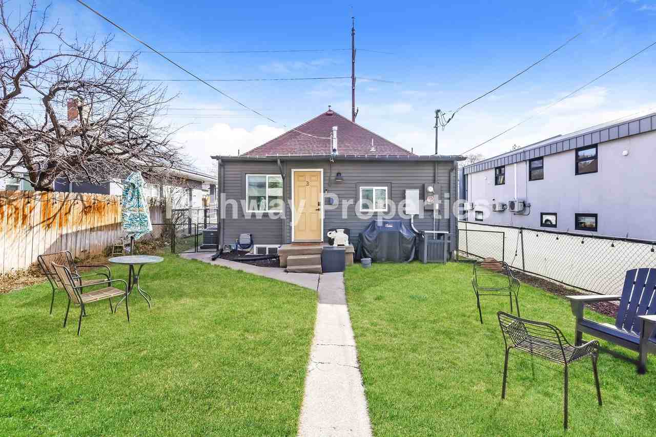 1330 S St - Photo 2 of 10