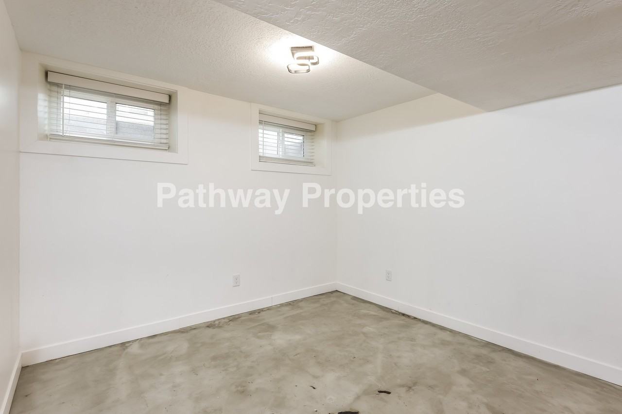 1330 S St - Photo 5 of 10
