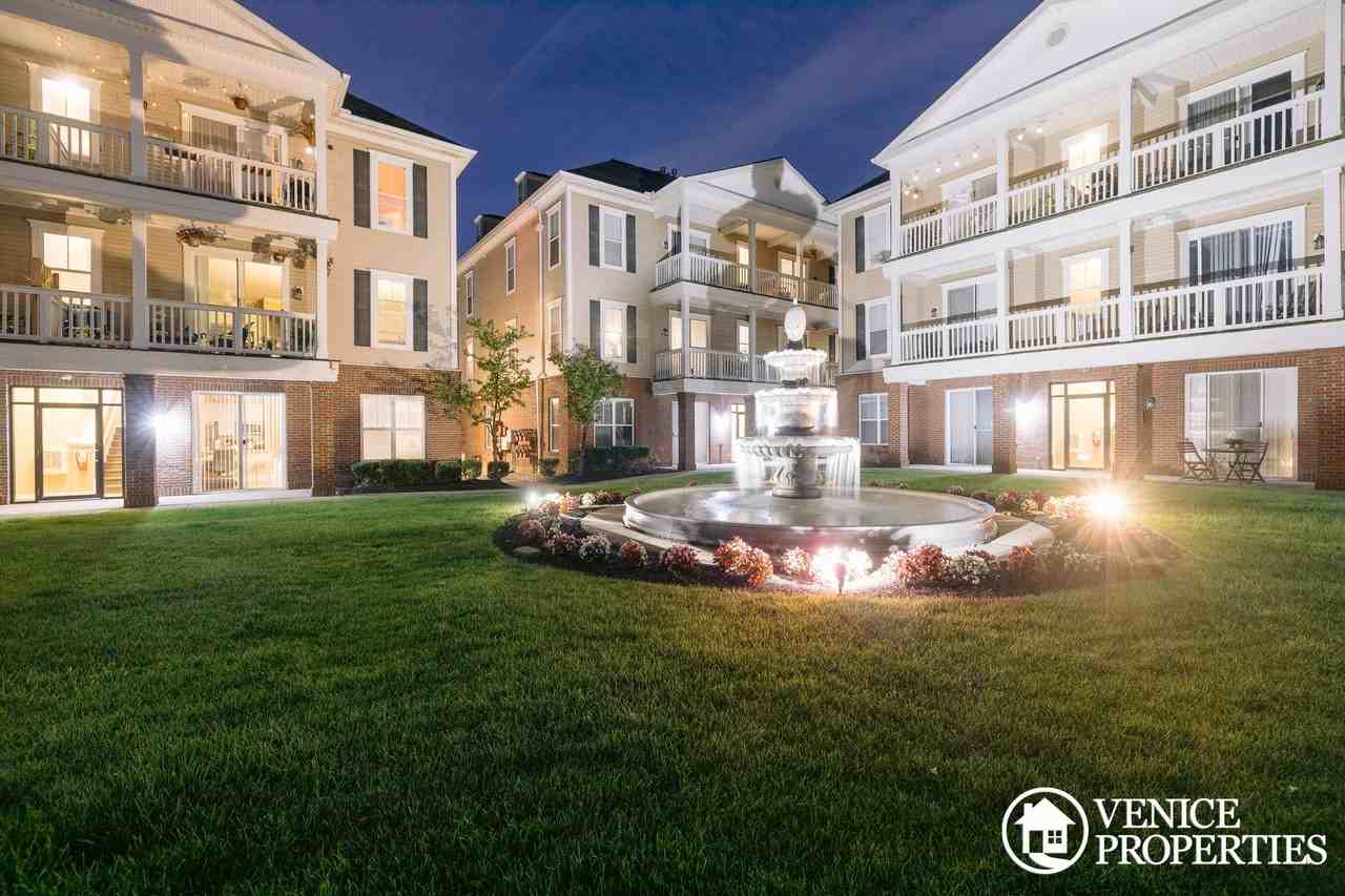 Drayton Court - Photo 2 of 50