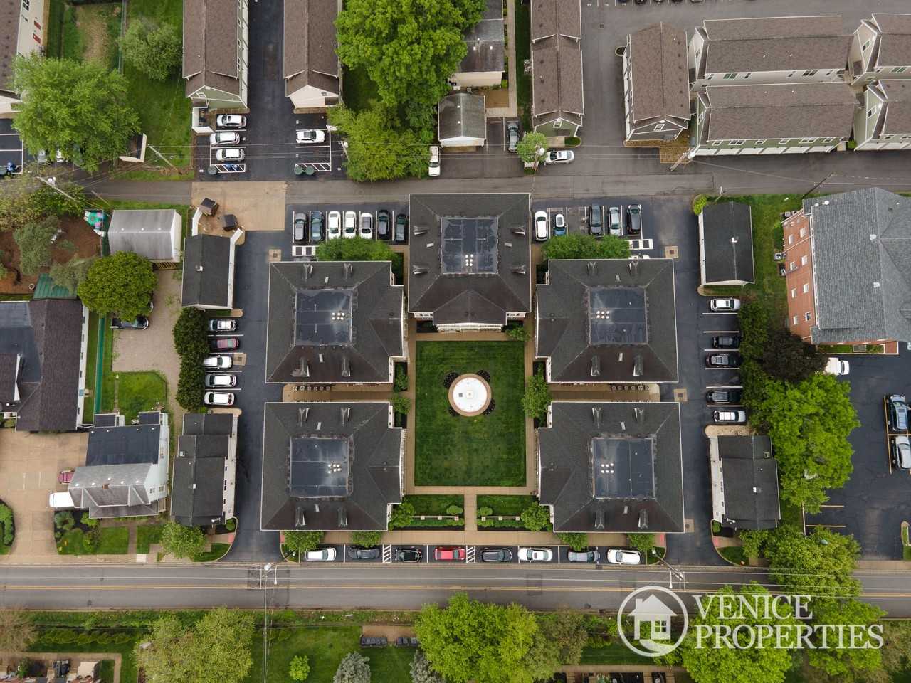Drayton Court - Photo 4 of 50