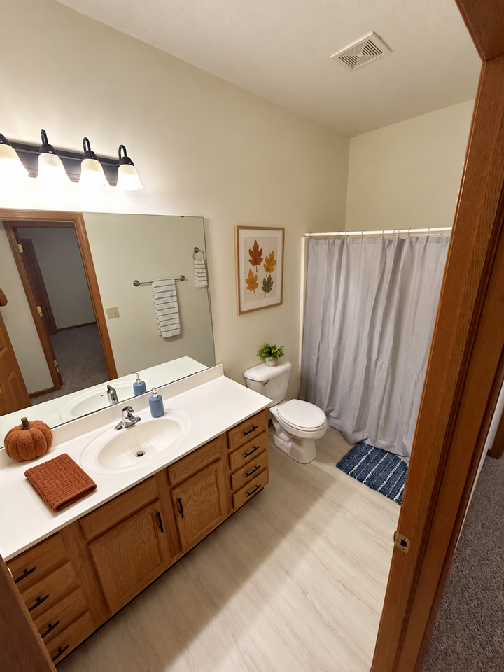 1035 Laurel Tree Ct - Photo 7 of 10