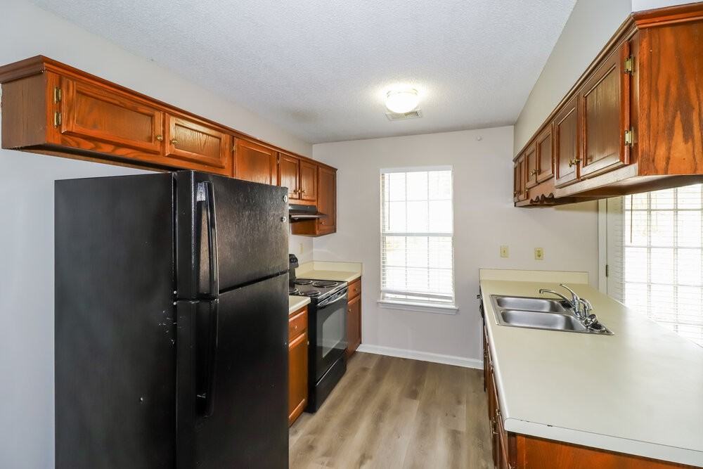 7924 Annes Cir - Photo 7 of 20