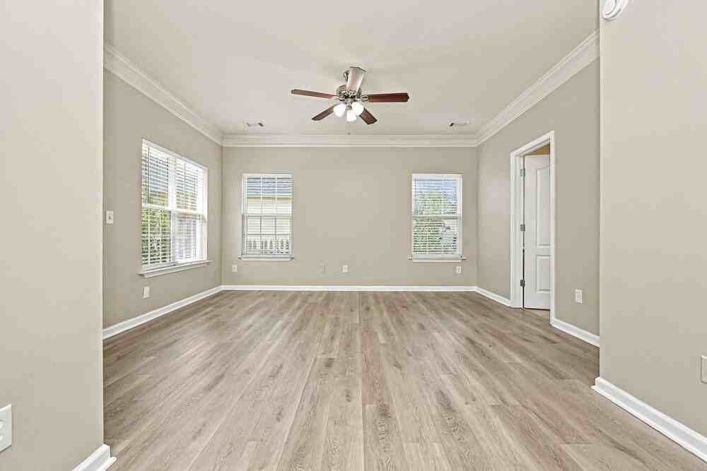 295 Monarch Village Way - Photo 7 of 16