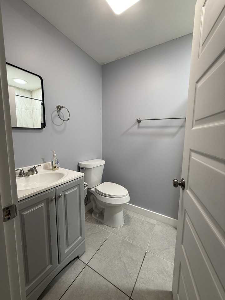 1714 Jasmine Ave #2 - Photo 7 of 11