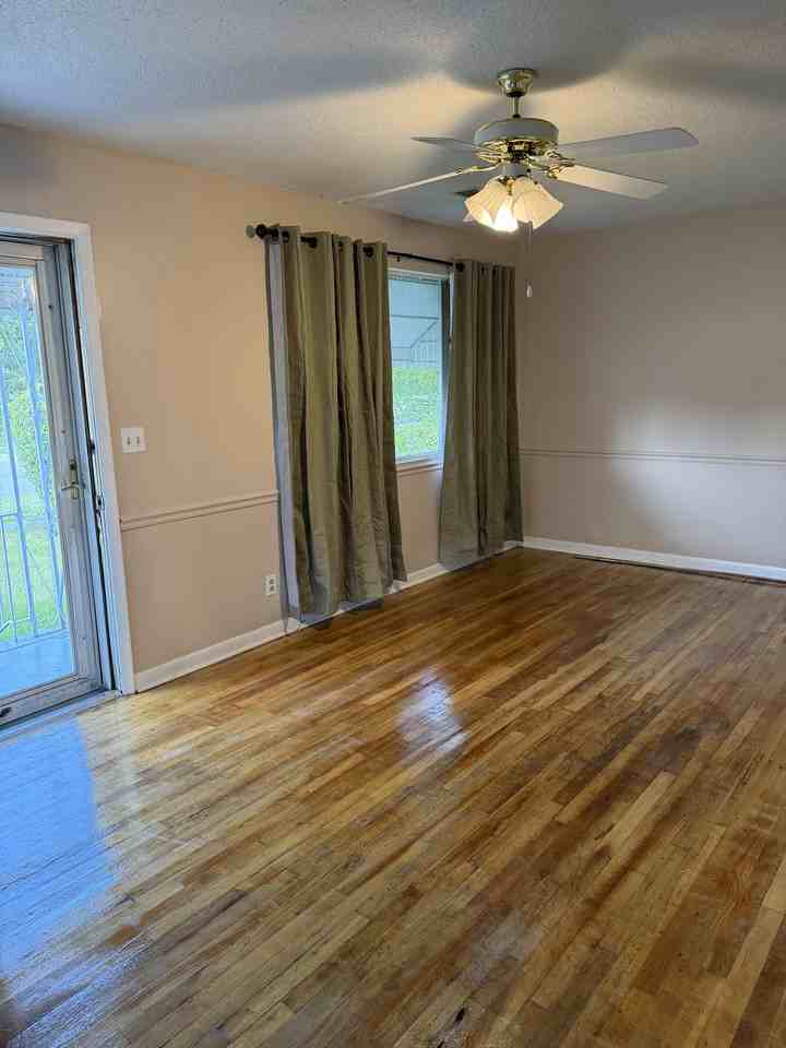 1216 Dugas St #NA - Photo 2 of 6