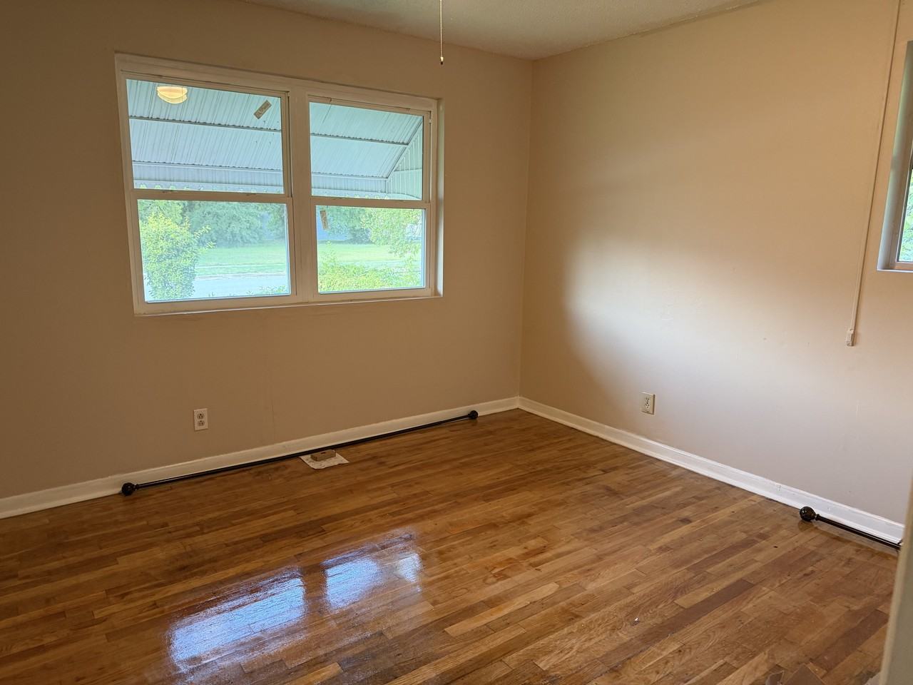 1216 Dugas St #NA - Photo 3 of 6