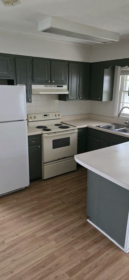 1551 Bingham Dr #NA - Photo 6 of 7