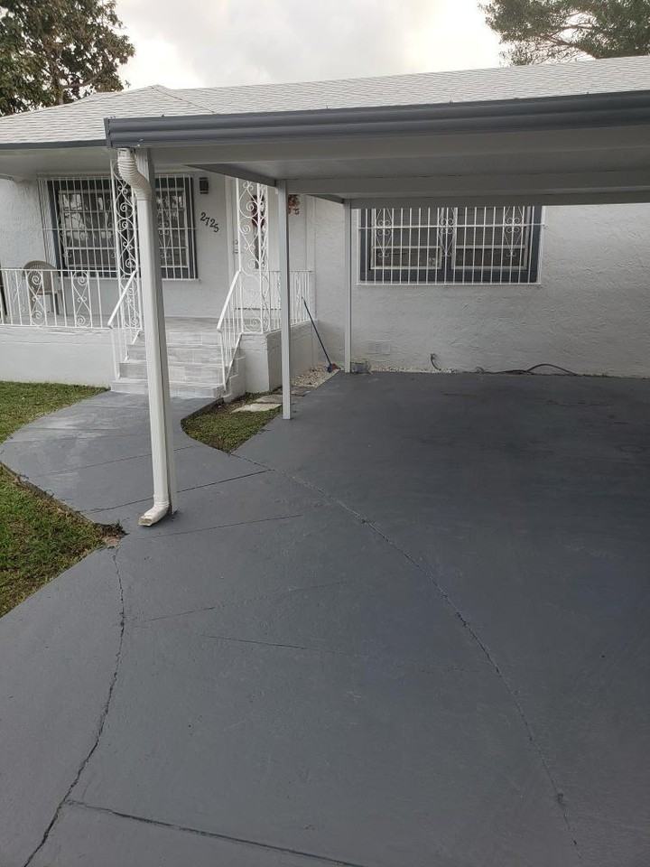2725 Nw 19th Ave #NA - Photo 2 of 17
