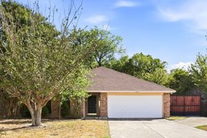 featured image of 704 Mimosa Trl