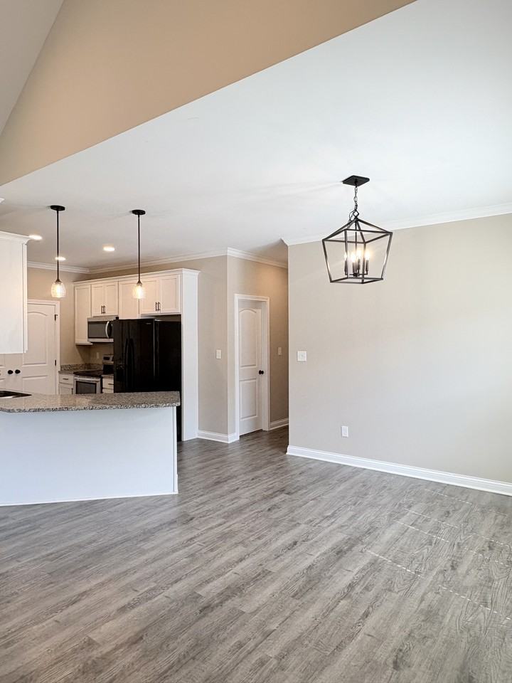 6533 Fortuna Ave #6533 - Photo 4 of 18