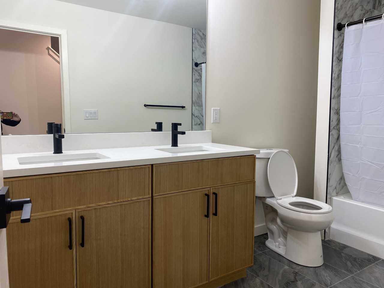 2306 Collins St #NA - Photo 7 of 13