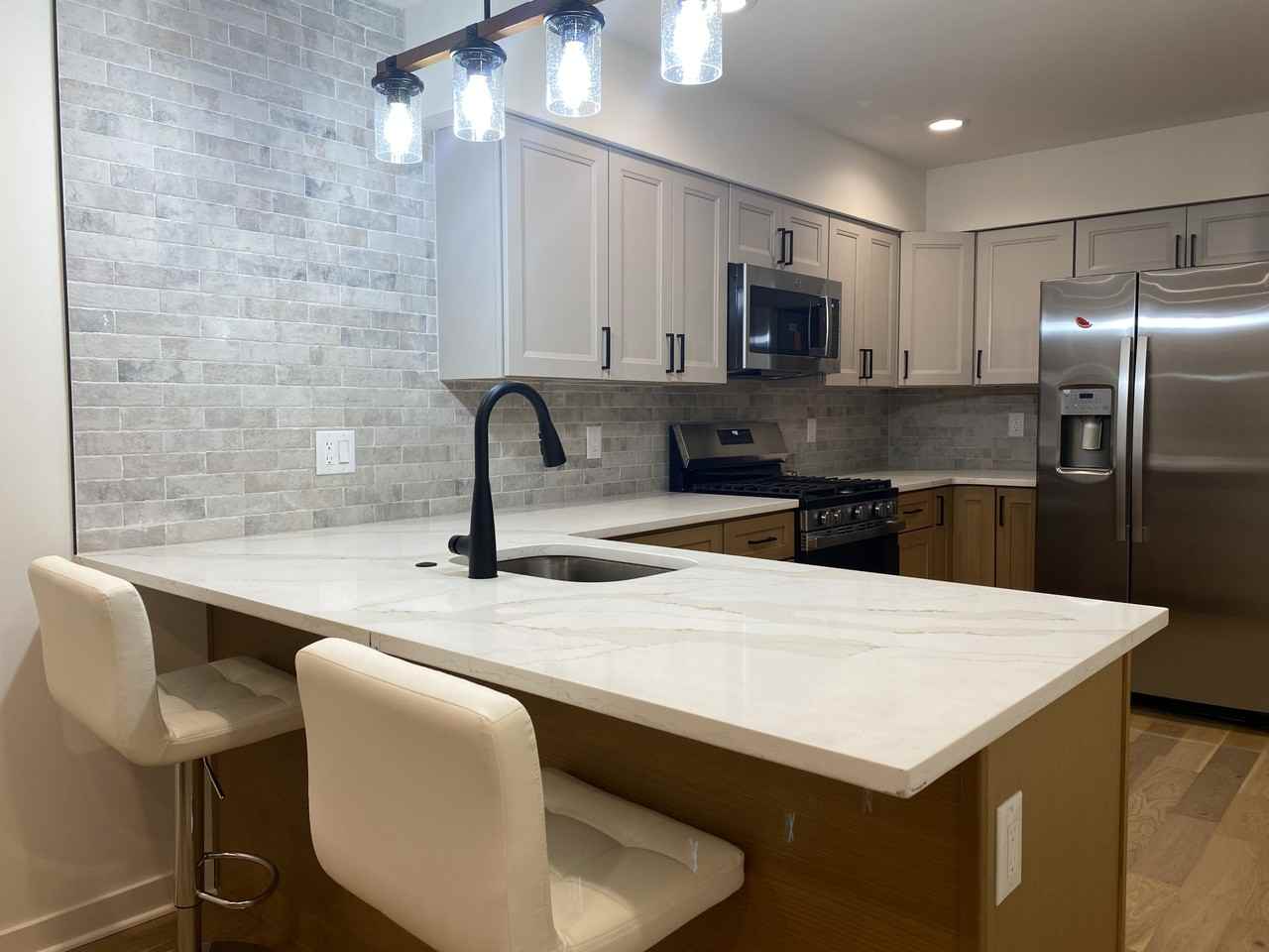 2306 Collins St #NA - Photo 4 of 13