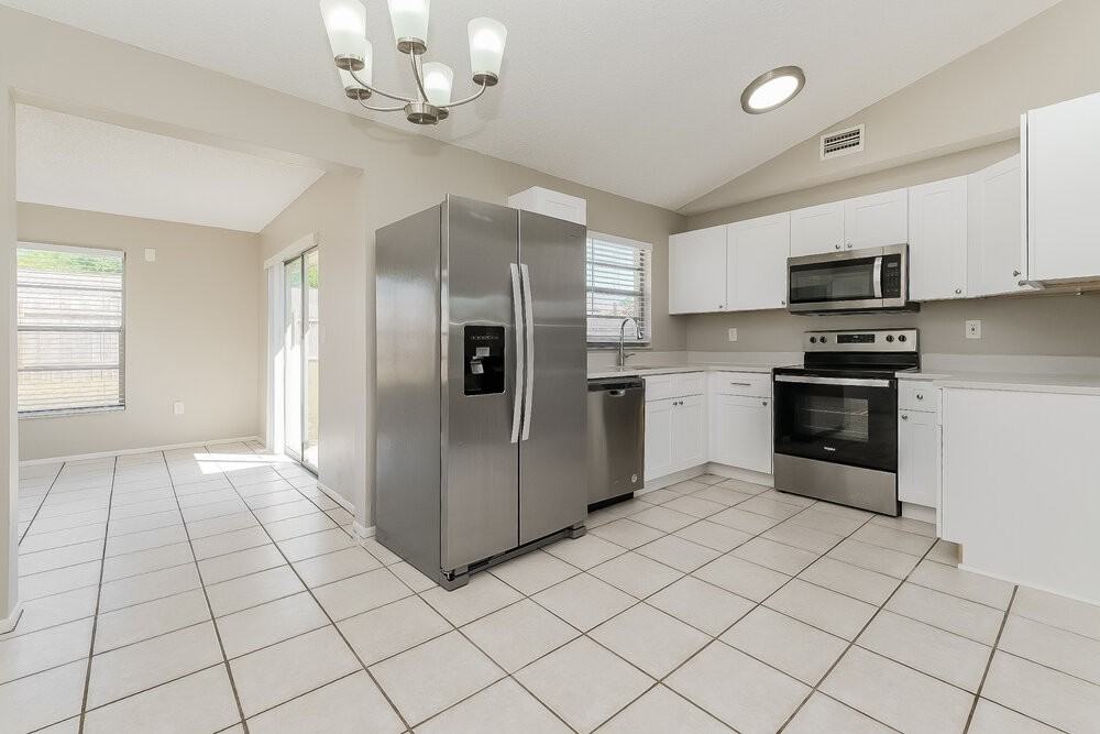 7437 Jenner Ave - Photo 5 of 16