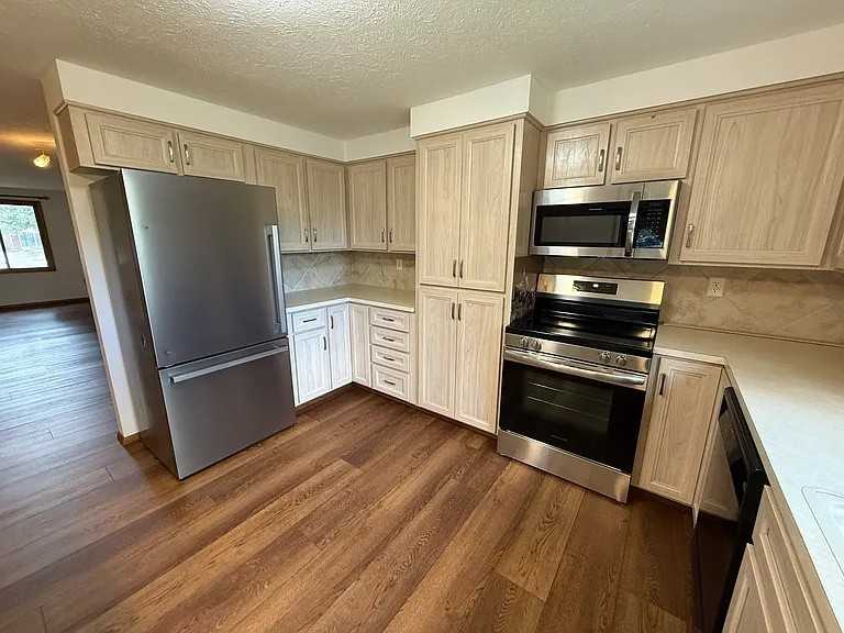 1506 Oak Dr #NA - Photo 5 of 18