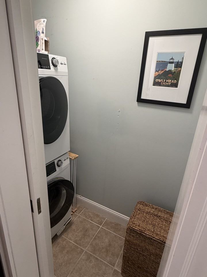 16 Guilford Ct #3B - Photo 7 of 21