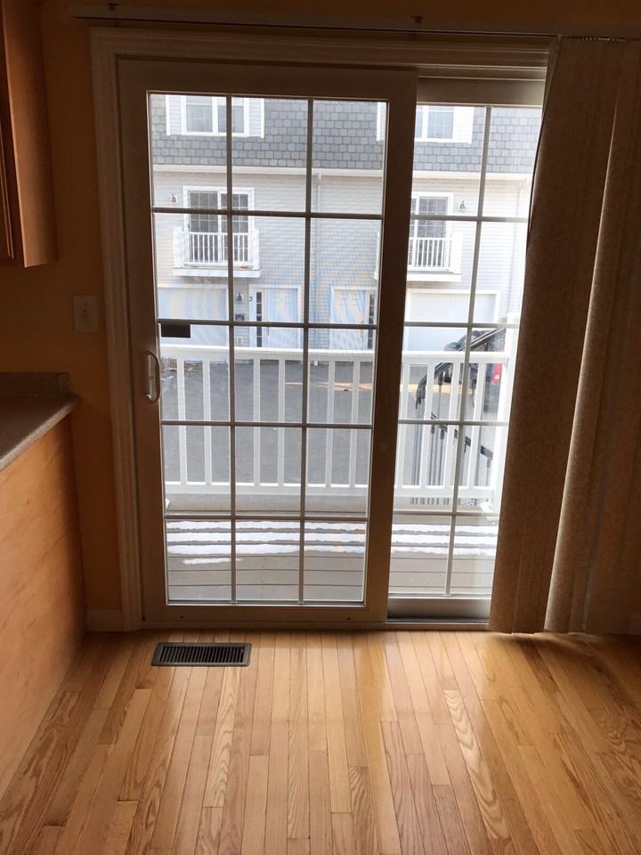 139 Summer St #2 - Photo 5 of 13