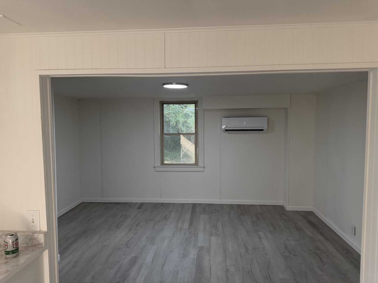 308 5th St - Photo 4 of 11