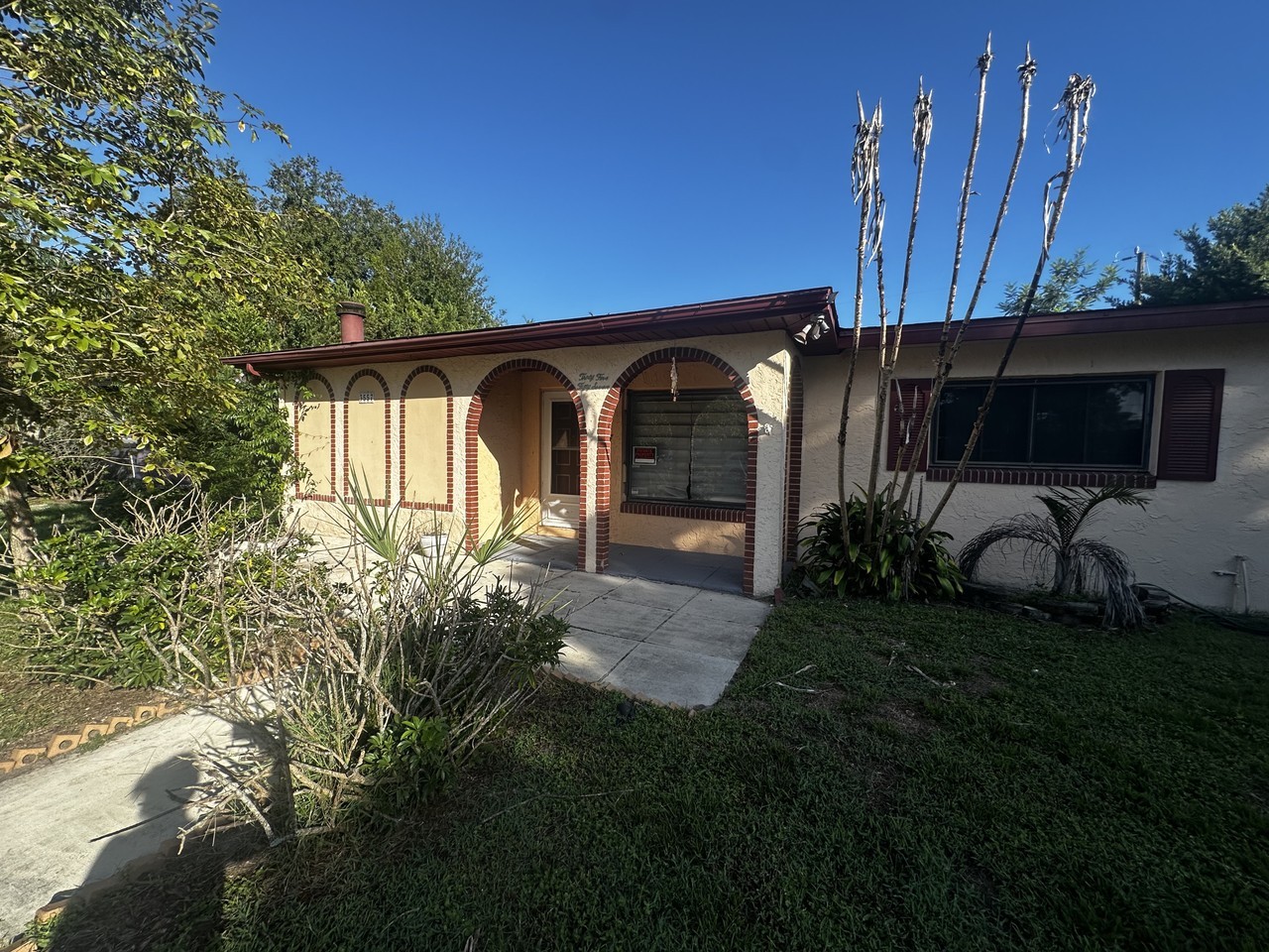 3557 Arbutus Ln #NA - Photo 6 of 29