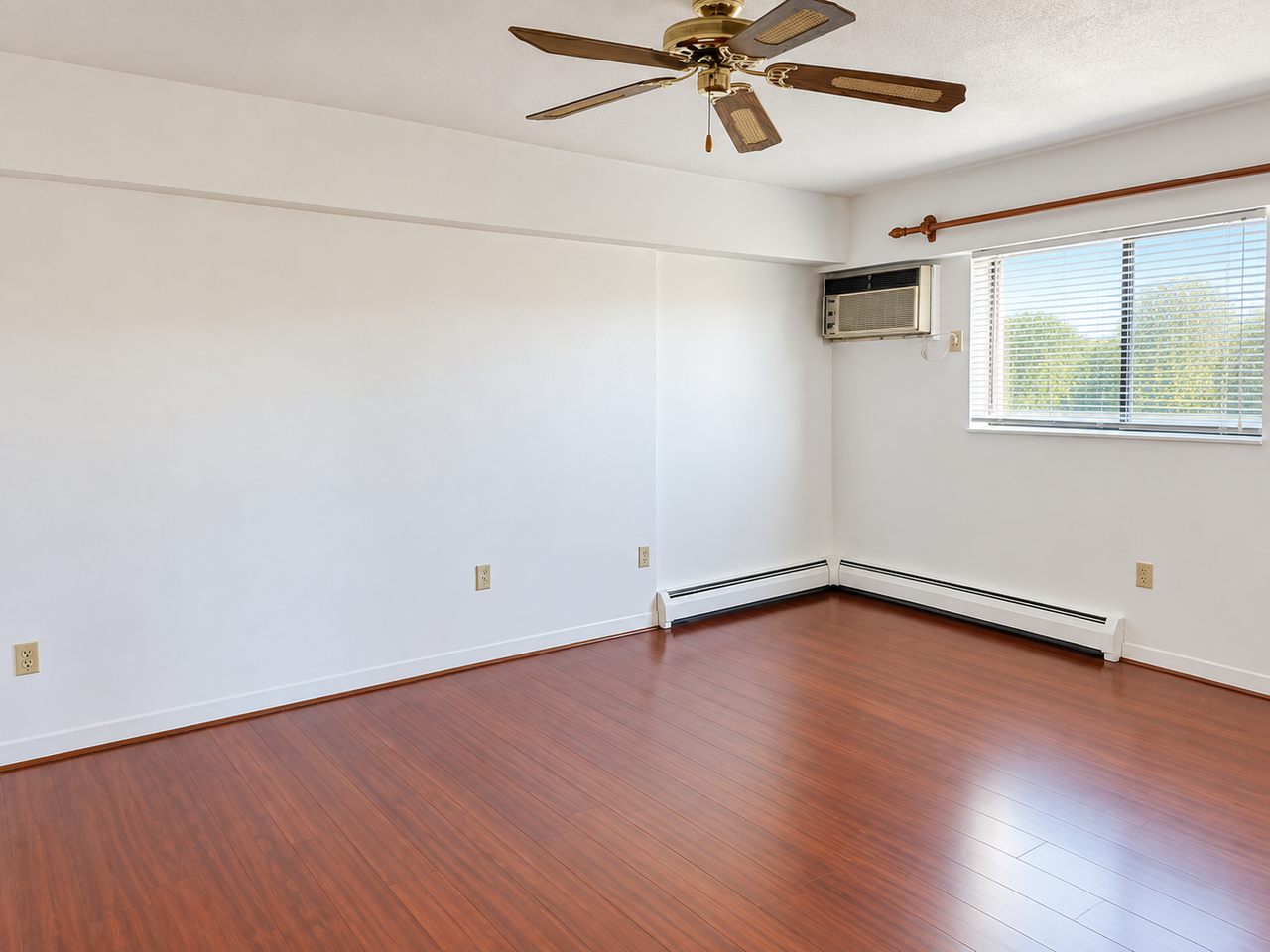 585 Revere Beach Pkwy - Photo 7 of 7