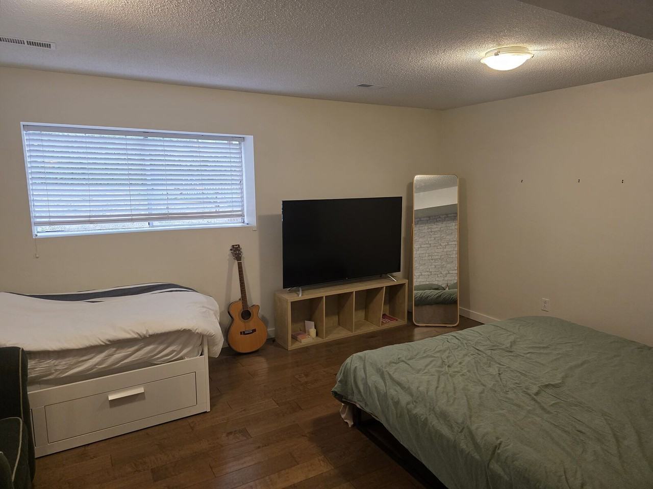 7278 Patterson Ave - Photo 5 of 14