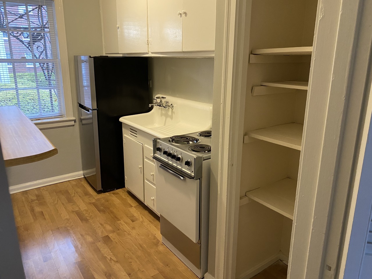 2826 Thornhill Rd #291A - Photo 7 of 32