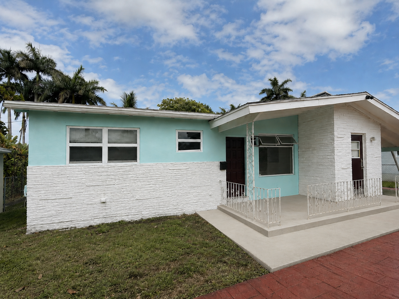 305 Sw 8th St #NA - Photo 4 of 12