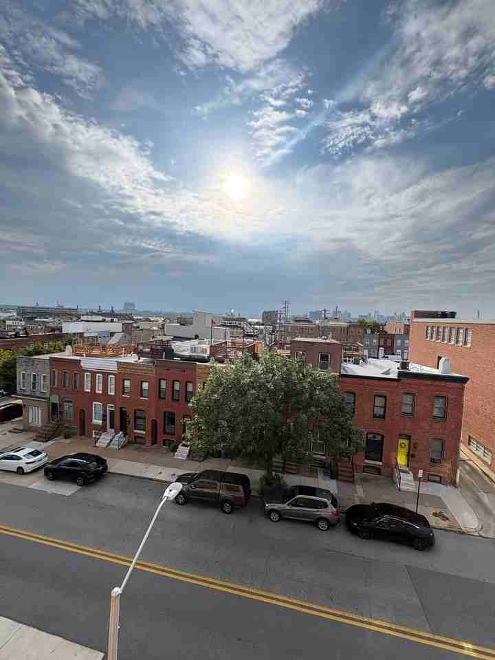 923 S East Avenue - Photo 6 of 8