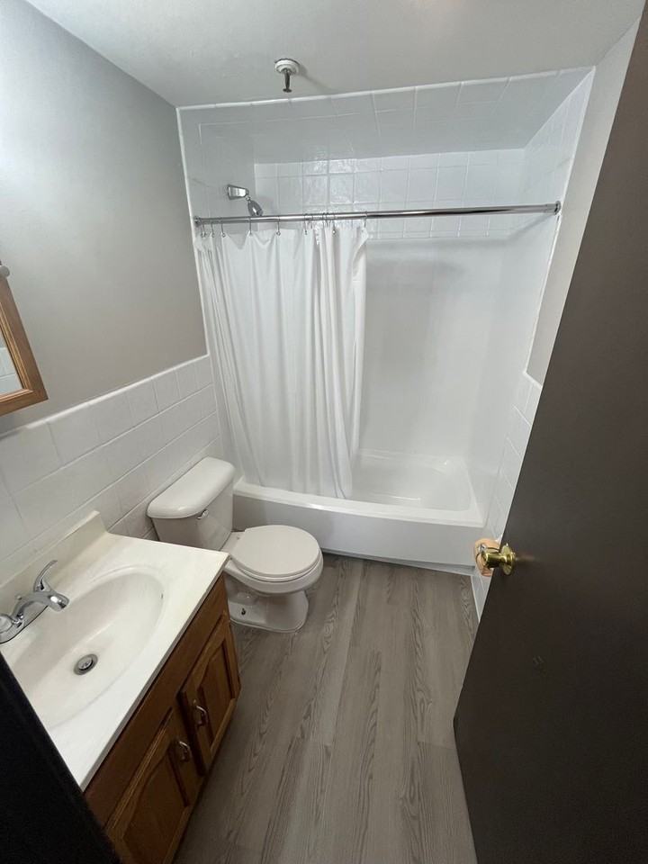 19 Main St #19 - Photo 4 of 10
